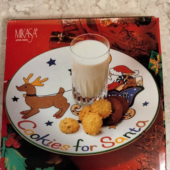 Mikasa Cookies for Santa Plate with Box - Picture 4 of 4